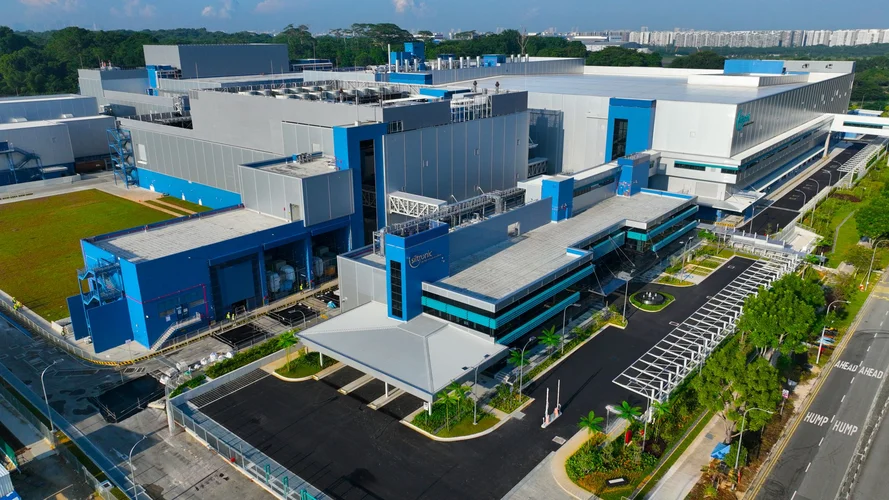 Siltronic silicon wafer fabrication facility in Singapore